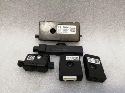 Antena / zestaw antenowy BMW X4 G02 6840260 Zestaw antenowy 9220832 6832256 8711099
