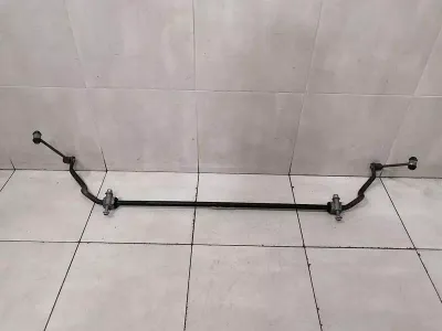 Mercedes C43 Touring W205 Stabilizators aizmugurē A2053260665 Aizmugurējais stabilizators AMG