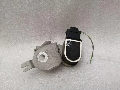 MERCEDES C CLASS W205 FRONT RIGHT LEVEL SENSOR A2059057001 LEVEL SENSOR