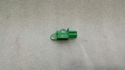 Audi S5 8T avārijas sensors 1K0909606C trieciena sensors