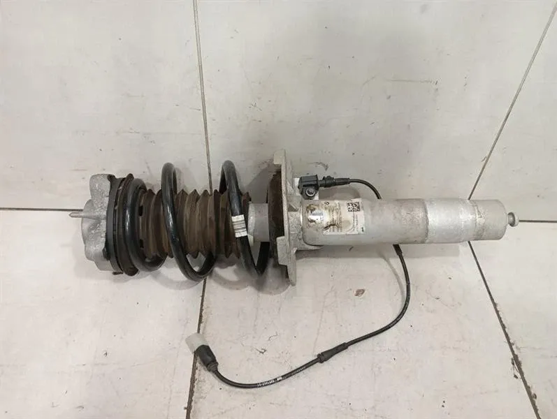 BMW 4 M4 G82 G22 RWD Shock Absorber Front 31 31 8091349 LH Front Shock Absorber