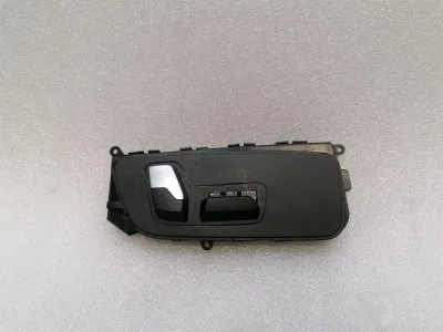 BMW 4 M4 G82 G22 switch 9390106 SEAT RH DEFEKT switch SEAT SEAT RH