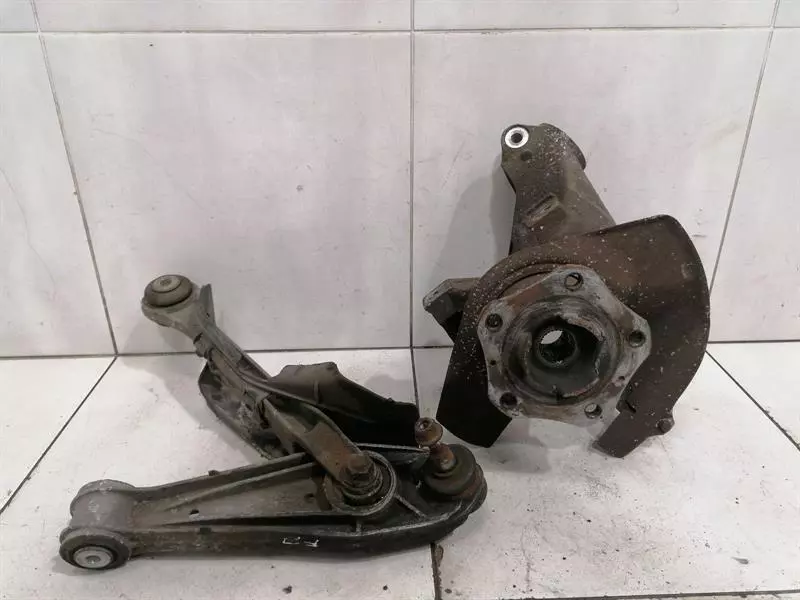 Porsche 911 (996) Porsche 911 996 Right Front Hub 99634166605 Wheel Bearing Housing Front Re TURBO C4S Body type: Coupe
Fuel: Petrol