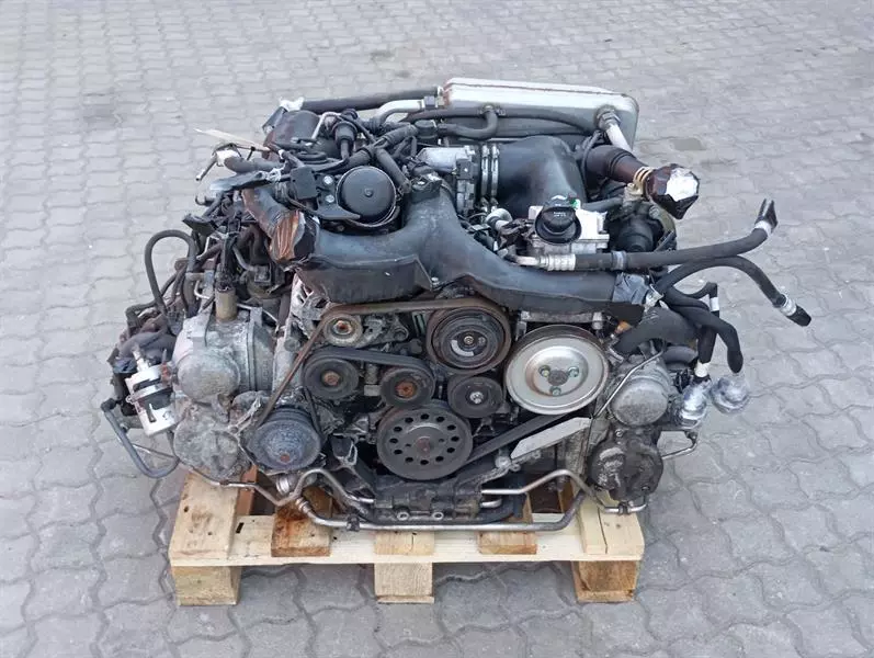 Porsche 911 (996) 2003 PORSCHE MEZGER 3.6 TURBO ENGINE 911 996 ENGINE M96/70 M96 420HP EXCELLENT COMPLETE Body type: Coupe
Fuel: Petrol