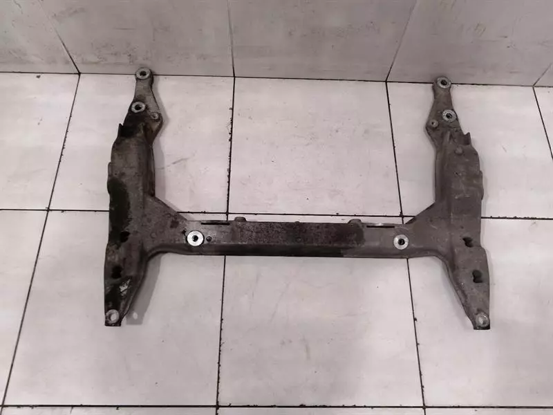 Porsche 911 (996) Porsche 911 996 Beam Subframe Front 99634108114 Front Axle Carrier MK2 3.6 CARRIER Body type: Coupe
Fuel: Petrol