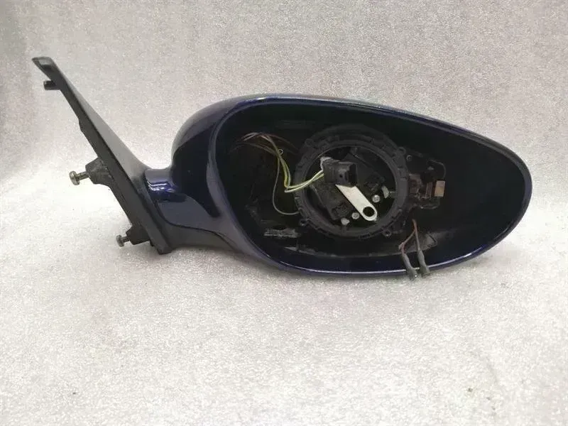 Porsche 911 (996) Porsche 911 996 Right Door Mirror RHD 996 Right Hand Handlebar DIM MEMORY DAZZLE Body type: Coupe
Fuel: Petrol