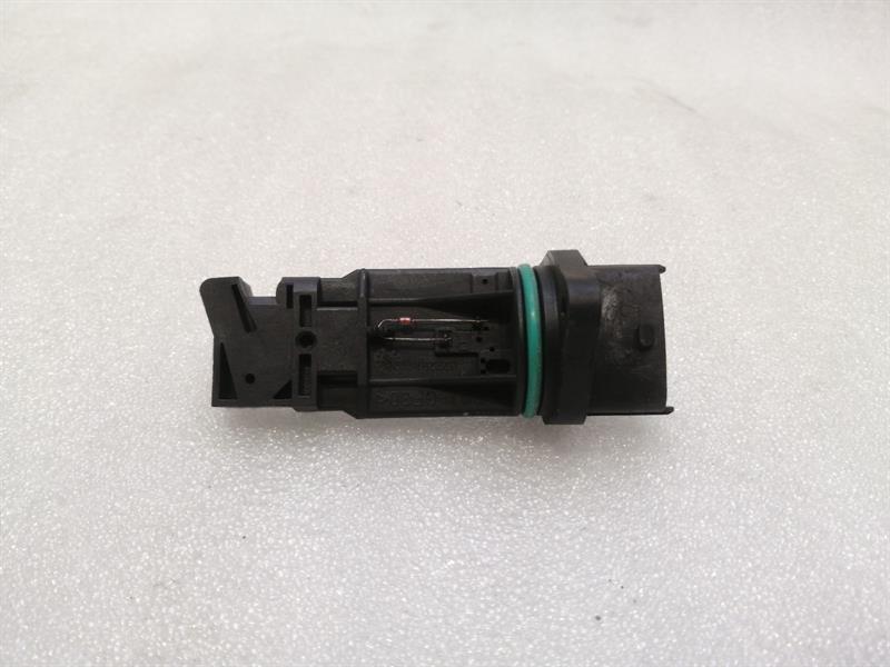 Porsche 911 (996) Porsche 911 997 Air Flow Meter 98660612501 Mass Air Flow Sensor Body type: Coupe
Fuel: Petrol