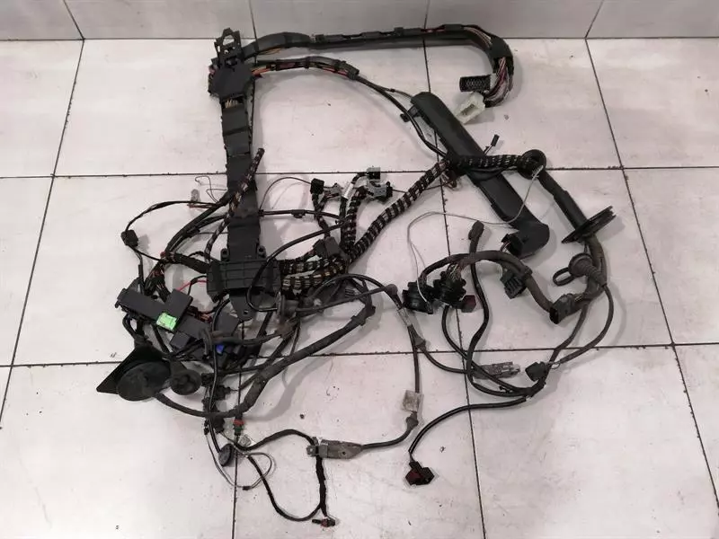 Porsche 911 (996) Porsche 911 997 Rear Body/Engine Wiringloom 99760701005 Engine Wiring Harness Interior Body type: Coupe
Fuel: Petrol