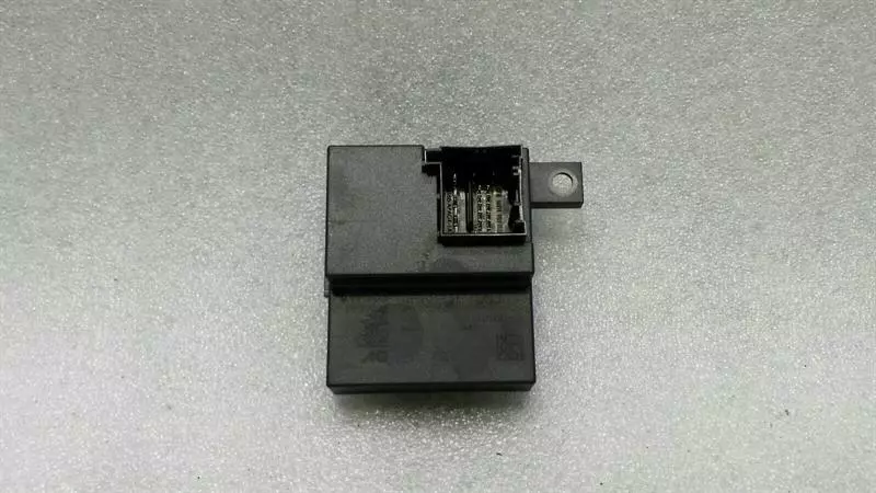 Porsche Cayenne Porsche Cayenne 958 92A steering column module 4H0907705J control unit steering column Body type: SUV
Fuel: Petrol