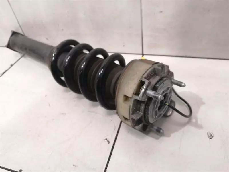 Porsche 911 (997) Porsche 911 997 turbo PASM shock absorber rear 99733305324 shock absorber rear Body type: Coupe
Fuel: Petrol