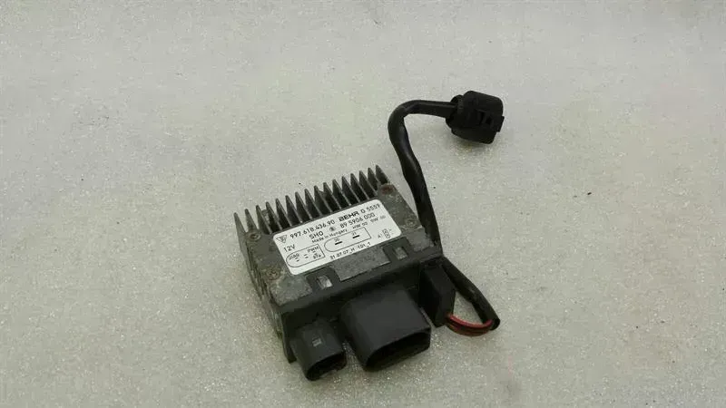 Porsche 911 (997) Porsche 911 997 GT3 GT2 cooling fan relay 99761843690 fan control unit Body type: Coupe
Fuel: Petrol
