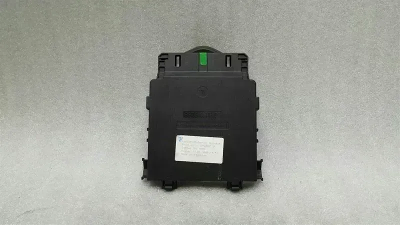 Porsche 911 (997) Porsche 911 997 Fuse Box 9976130100 Fuse Box Body type: Coupe
Fuel: Petrol