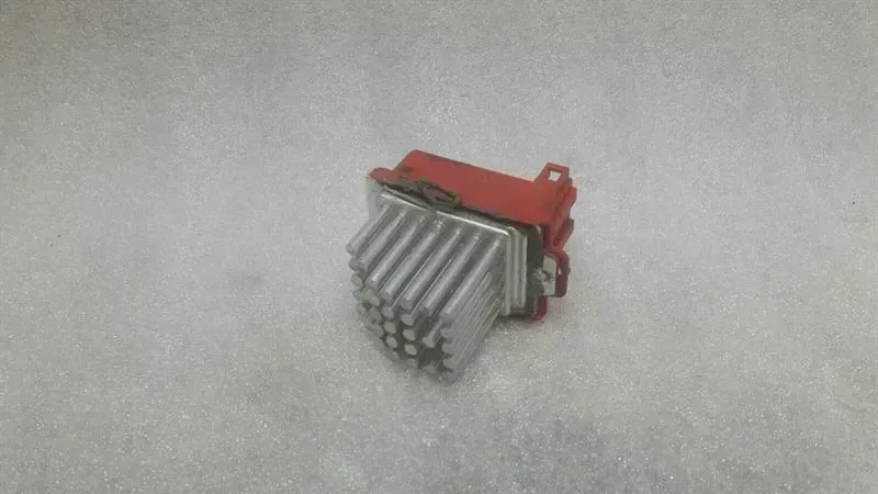 Porsche 911 (997) Porsche 911 997 Turbo Heater Resistor 1J0907521 Fan Controller Body type: Coupe
Fuel: Petrol