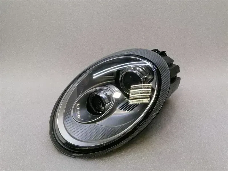 Porsche 911 (997) Porsche 911 997 Left Head Light 99763116901 MK2 LHD Bi Xenon Headlight Left Body type: Convertible
Fuel: Petrol