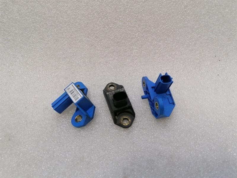 Porsche 911 (997) Porsche 911 997 Carsh Sensor Set 99761822101 Accelerometer Body type: Convertible
Fuel: Petrol