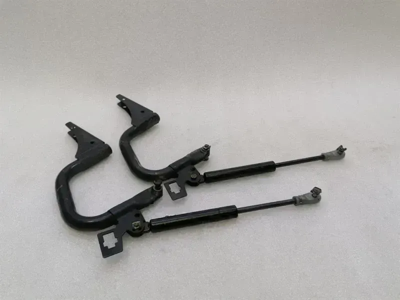 Porsche 911 (964) Porsche 911 993 boat hinge set 99351202300 tailgate hinge set Body type: Coupe
Fuel: Petrol