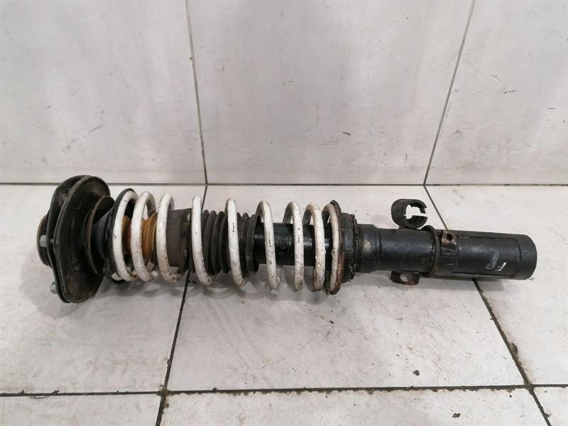 Porsche 911 (964) Porsche 911 993 shock absorber front 99334304203 shock absorber front BOGE R RE Body type: Coupe
Fuel: Petrol