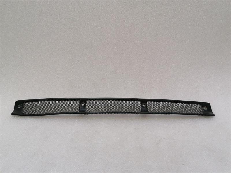 Porsche 911 (964) Porsche 911 993 Front Hood Ventilation Grill 99355940100 Front Grille Grill Body type: Coupe
Fuel: Petrol
