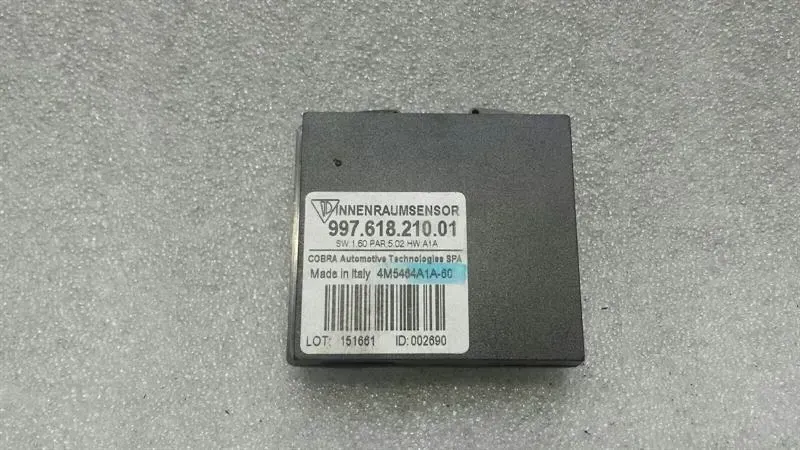 Porsche 911 (997) Porsche 911 997 Interior Monitoring Sensor 99761821001 Interior Sensor Body type: Convertible
Fuel: Petrol