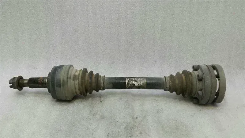 Porsche 911 (997) Porsche 911 997 drive shaft rear right 99733202403 rear right drive shaft Body type: Convertible
Fuel: Petrol