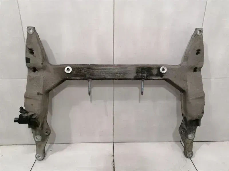 Porsche 911 (996) Porsche 911 996 Beam Subframe Front 99634110119 Front Axle Beam C4S Body type: Coupe
Fuel: Petrol
