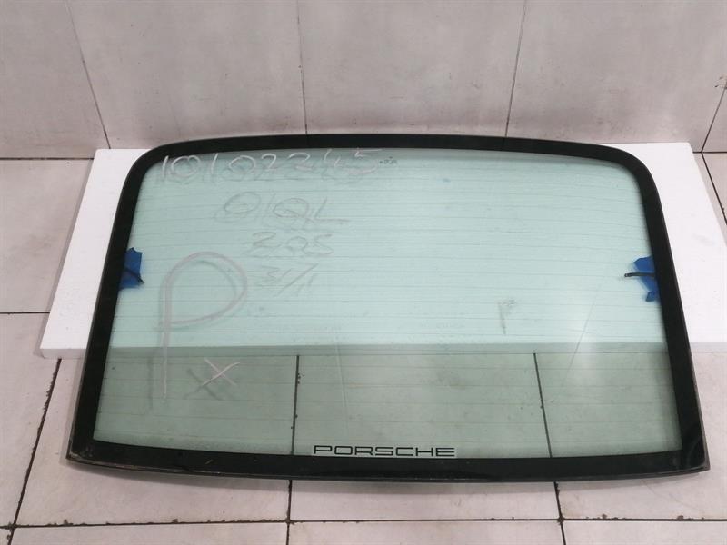 Porsche 911 (996) Porsche 911 996 rear screen 99654590103 rear window Body type: Coupe
Fuel: Petrol