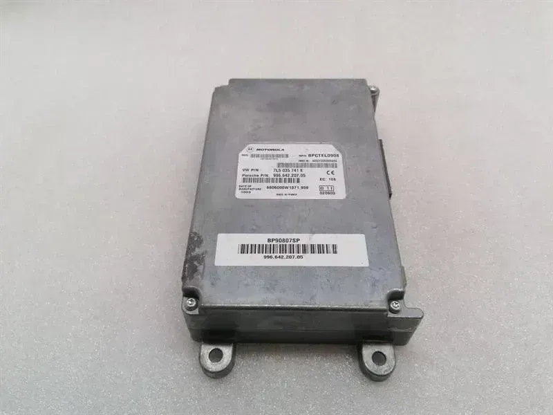 Porsche 911 (996) Porsche 911 996 Electronic Module 99664220705 Control Unit PHONE MOTOROLA Body type: Coupe
Fuel: Petrol