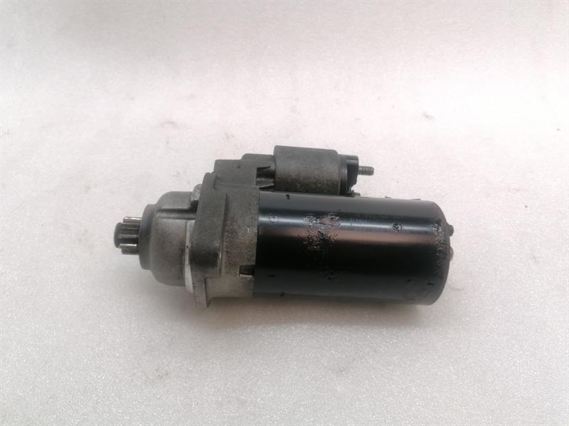Porsche 911 (996) Porsche 911 996 starter engine 99660410300 starter Body type: Convertible
Fuel: Petrol