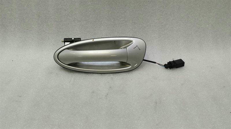 Porsche 911 (996) Porsche 911 997 RHD Left Door Handle 99753706100 Right Handlebar Body type: Coupe
Fuel: Petrol
