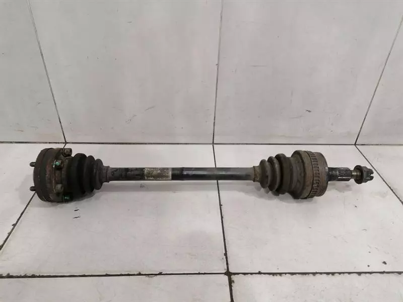 Porsche 911 (996) Porsche 911 996 left rear drive shaft 99633202410 drive shaft rear Li turbo Body type: Coupe
Fuel: Petrol