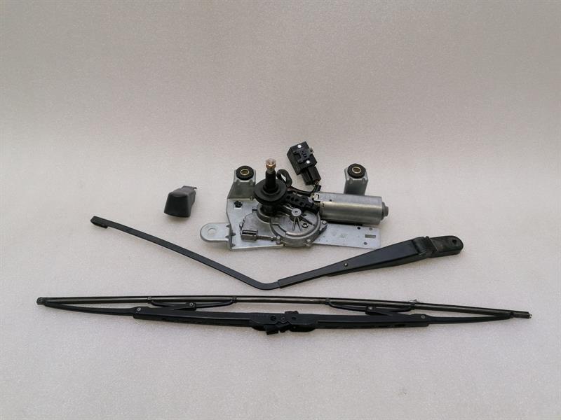 Porsche 911 (996) Porsche 911 996 Rear Wiper Motor 99662808000 Wiper Motor Rear Body type: Coupe
Fuel: Petrol