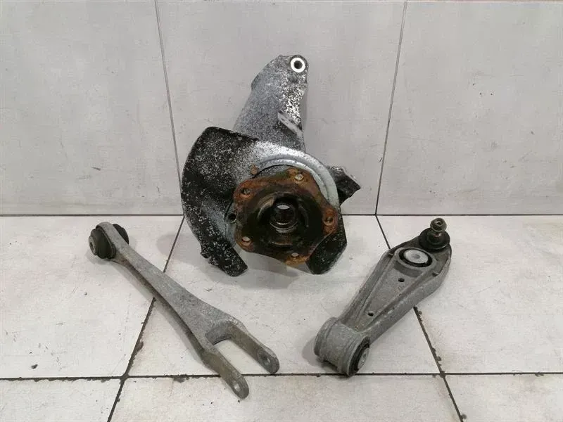 Porsche 911 (996) Porsche 911 996 Left Front Hub 99634166505 Wheel Bearing Housing Front Left Turbo C4S Body type: Coupe
Fuel: Petrol