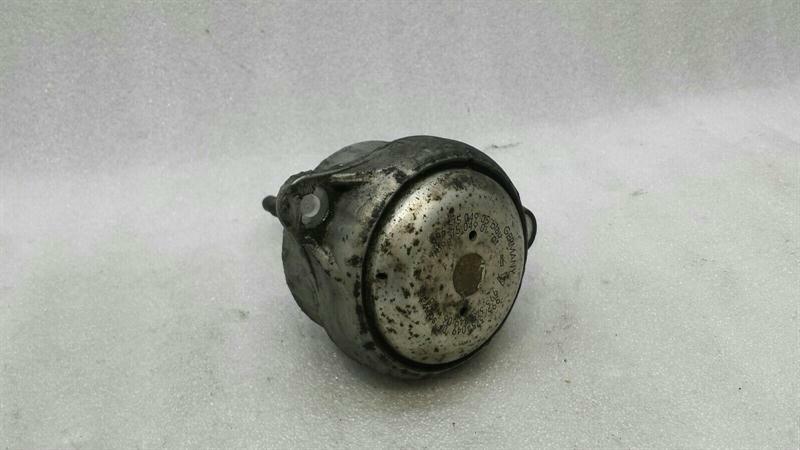 Porsche 911 (996) Porsche 911 997 engine mount 99337504906 engine mount Body type: Coupe
Fuel: Petrol