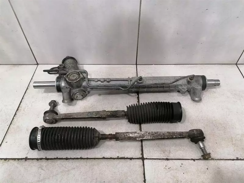 Porsche 911 (996) Porsche 911 996 Power Steering Rack 99634701208 RHD RIGHT HAND DRIVE UK Body type: Coupe
Fuel: Petrol