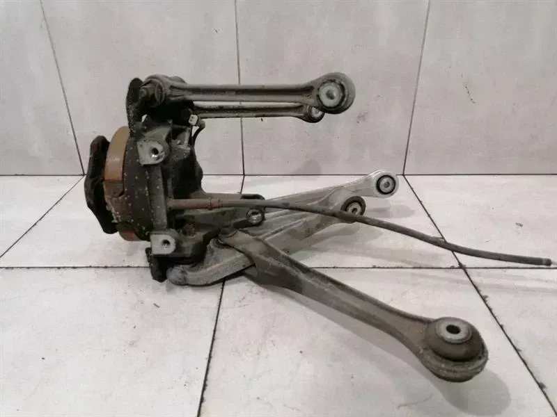 Porsche 911 (996) Porsche 911 996 Right Rear Hub Set 99633111205 Wheel Bearing Housing Re Set Body type: Convertible
Fuel: Petrol