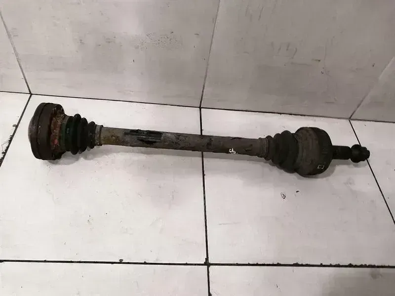 Porsche 911 (996) Porsche 911 996 Drive Shaft Rear Right 99633202406 Rear Right Drive Shaft Body type: Coupe
Fuel: Petrol