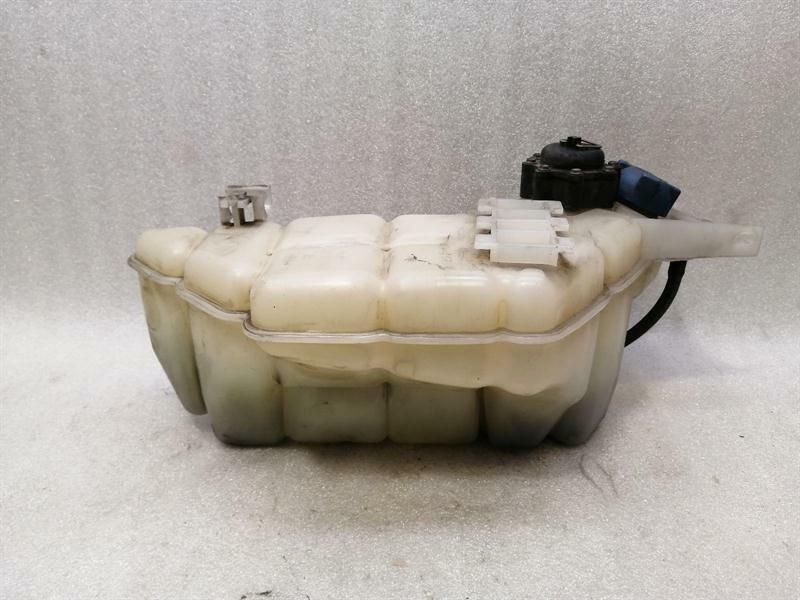 Porsche 911 996 3.8 Expansion Tank 99610605702 Balancing Tank Cooling Water