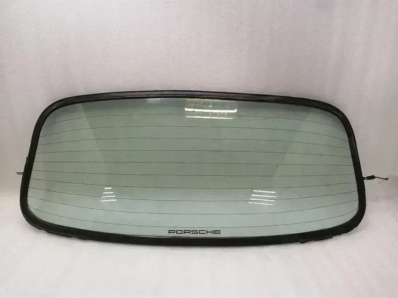 Porsche 911 (996) Porsche 911 997 convertible rear screen 99756197900 rear window Body type: Convertible
Fuel: Petrol