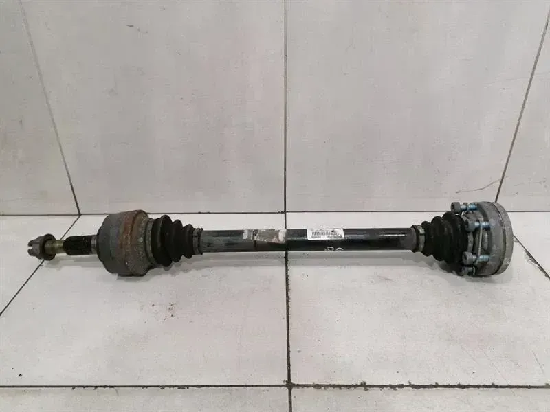 Porsche 911 (997) Porsche 911 997 GT3 Drive Shaft Rear Right 99733202402 RRH Drive Shaft Body type: Coupe
Fuel: Petrol
