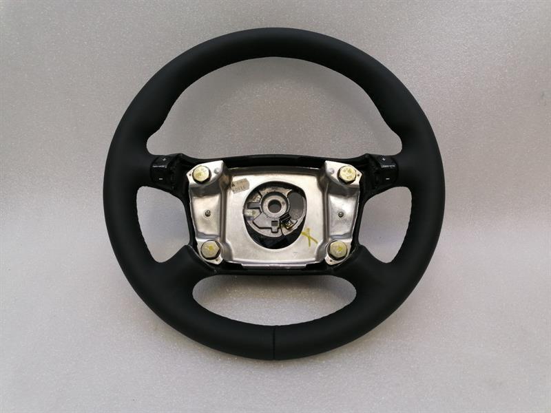 Porsche 911 (993) Porsche 911 993 Steering Wheel LEATHER 99334708480 Steering Wheel LEATHER Body type: Targa
Fuel: Petrol