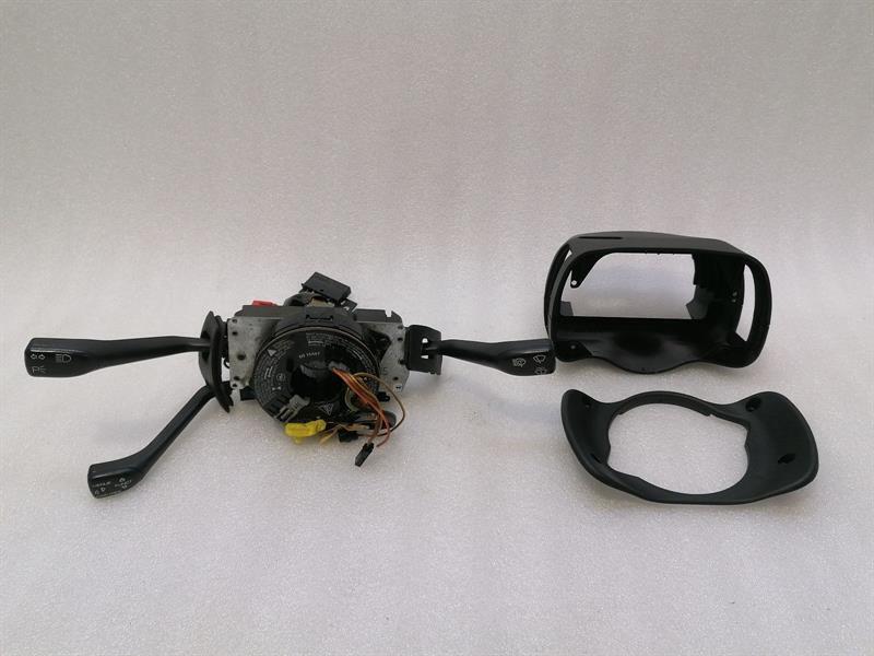 Porsche 911 (993) Porsche 911 993 Wiper Stalks 99361335200 Indicator Switch Steering Stock Switch Body type: Targa
Fuel: Petrol