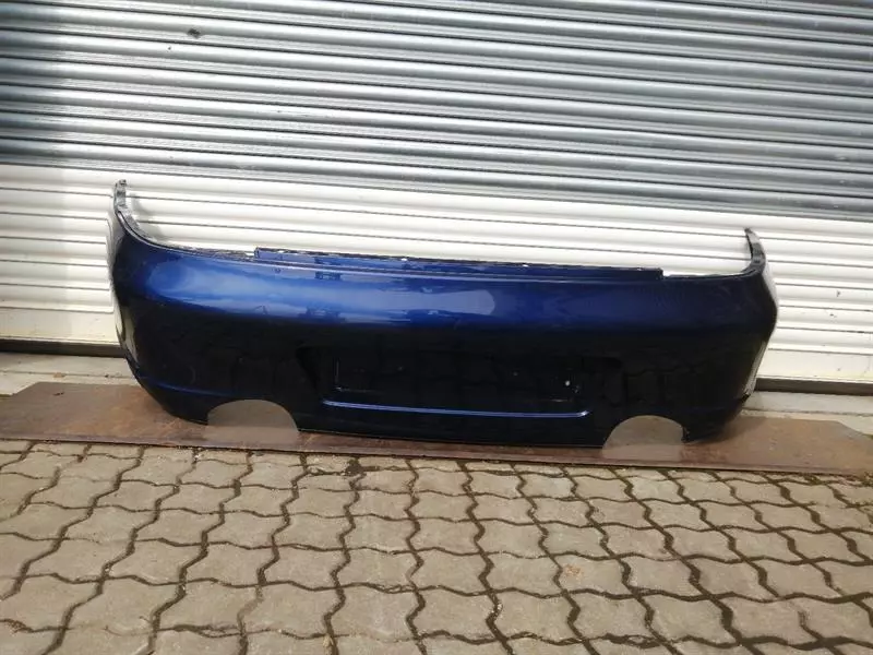 Porsche 911 (996) Porsche 911 996 Rear Bumper 99650541116 Rear Bumper 4S C4S MK2 AWD Body type: Convertible
Fuel: Petrol