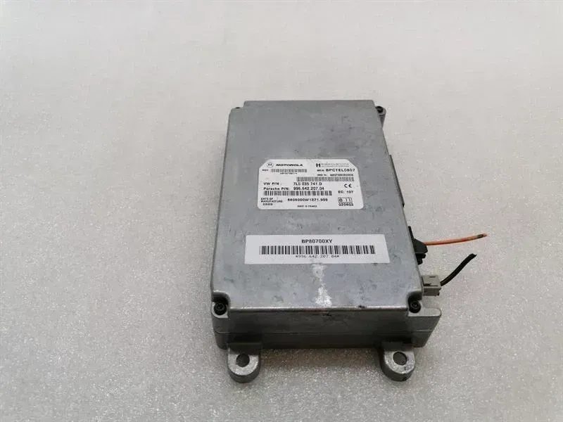 Porsche 911 (996) Porsche 911 996 Electronic Module 99664220704 Control Unit PHONE Body type: Convertible
Fuel: Petrol