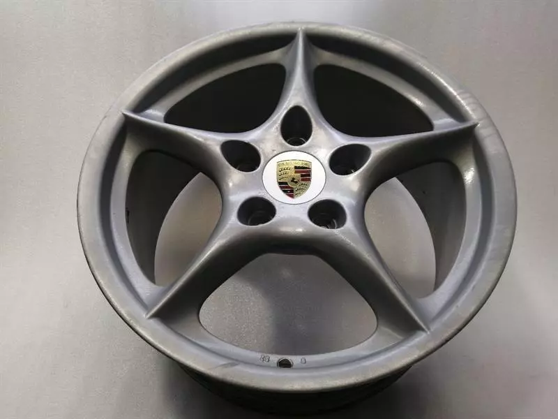 Porsche 911 (996) Alloy Wheel Porsche 911 996 Alloy Wheel 99636213800 Alloy W...