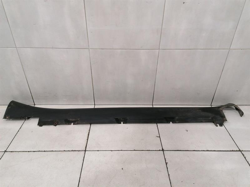Porsche 911 (993) Porsche 911 993 right side skirt 99355952000 side sills right Body type: Targa
Fuel: Petrol