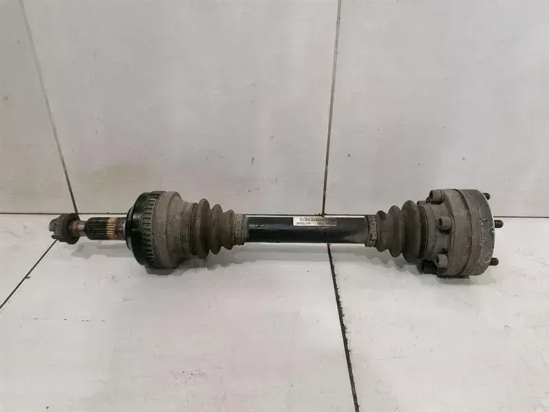 Porsche 911 (996) Porsche 911 996 drive shaft rear right 99633202407 rear right drive shaft Body type: Convertible
Fuel: Petrol