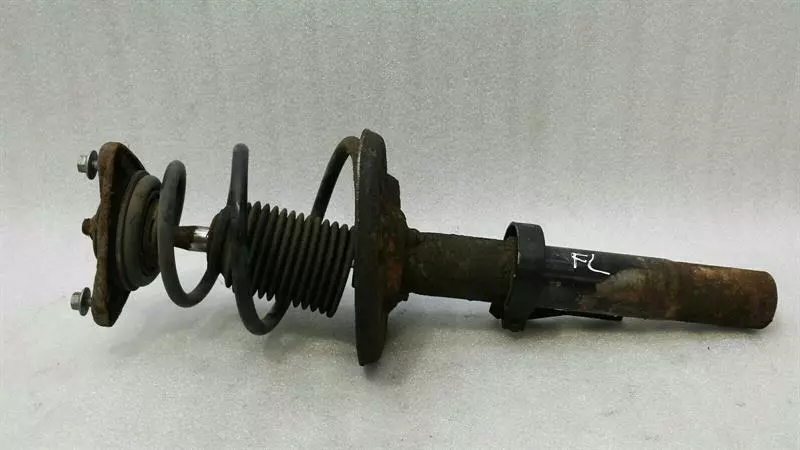 Porsche 911 (996) Porsche 911 997 shock absorber front left 99734304113 shock absorber front left Body type: Coupe
Fuel: Petrol