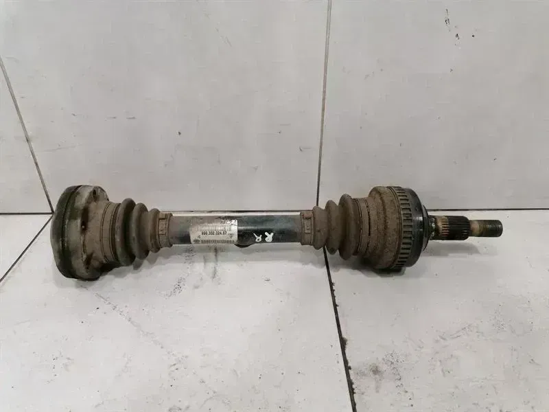 Porsche 911 (996) Porsche 911 996 drive shaft rear right 99633202407 rear right drive shaft Body type: Convertible
Fuel: Petrol