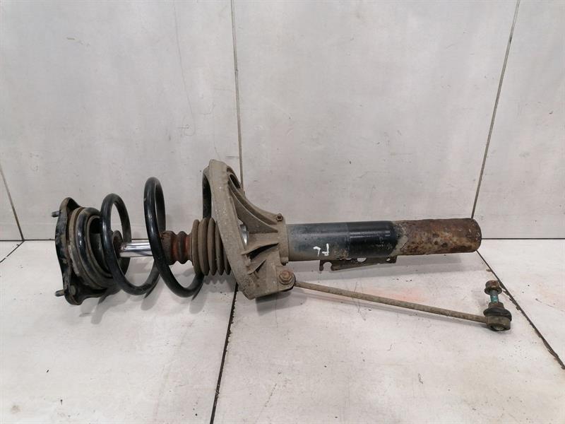 Porsche 911 (996) Porsche 911 996 AWD Shock Absorber Front 99634304322 Shock Absorber Front C4 Body type: Convertible
Fuel: Petrol