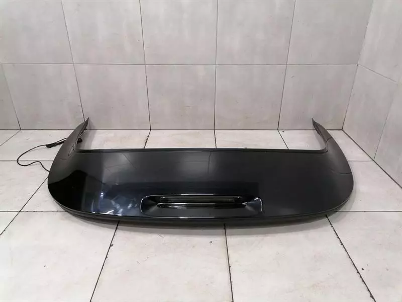 Porsche 911 (996) Porsche 911 996 convertible top cover 99651401101 convertible cover box cover Body type: Convertible
Fuel: Petrol